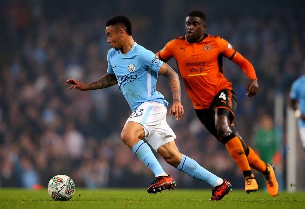 关于狼队铁桶防守扑救精彩，全队努力取胜的信息